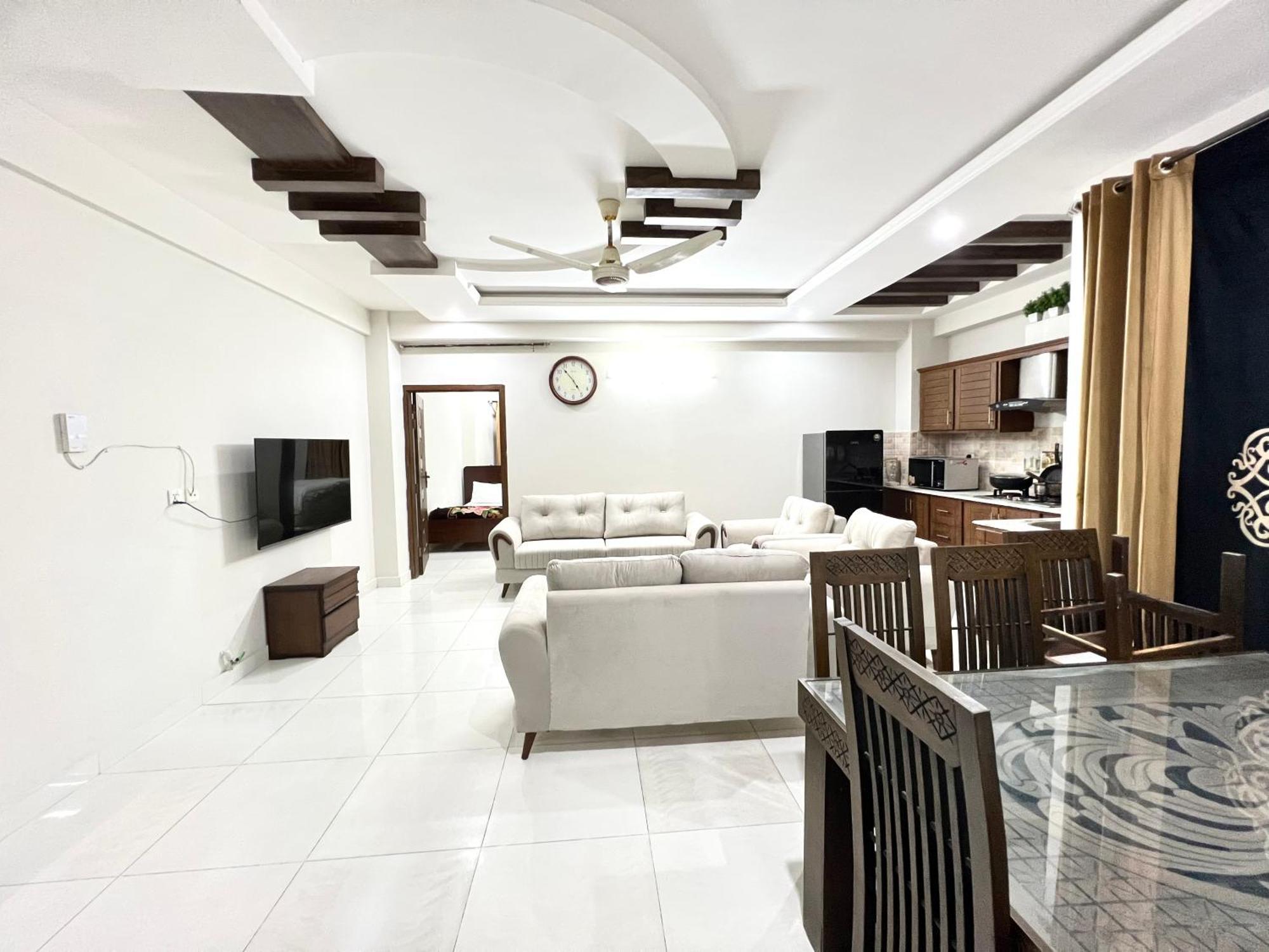 Luxury Apartment Rentals 이슬라마바드 외부 사진