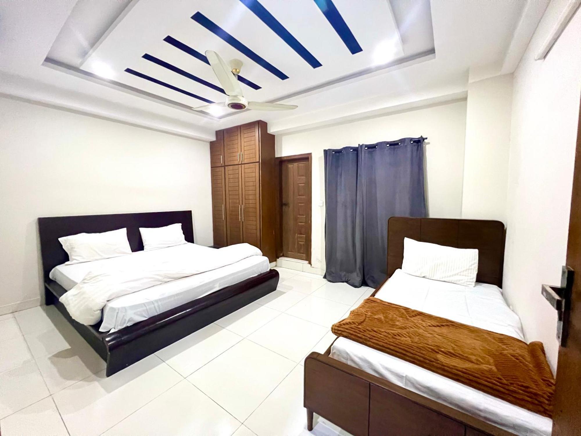 Luxury Apartment Rentals 이슬라마바드 외부 사진