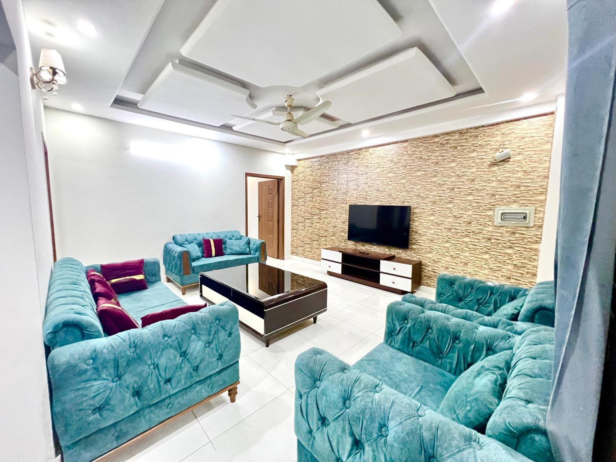 Luxury Apartment Rentals 이슬라마바드 외부 사진